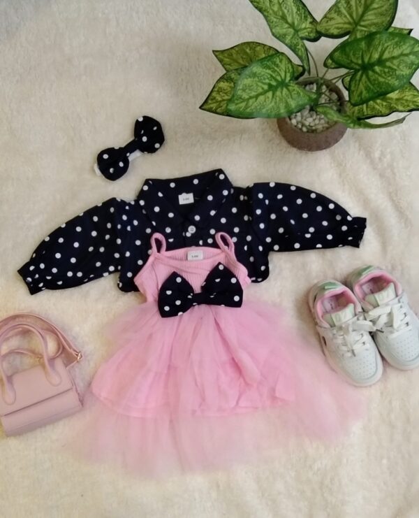 Short dress with bow and dotted shirt