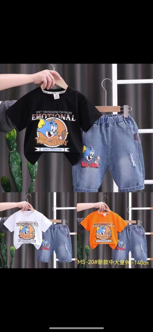 Crew Neck Tom and Jerry Printed Short Sleeve Boy T-Shirt  and jeans